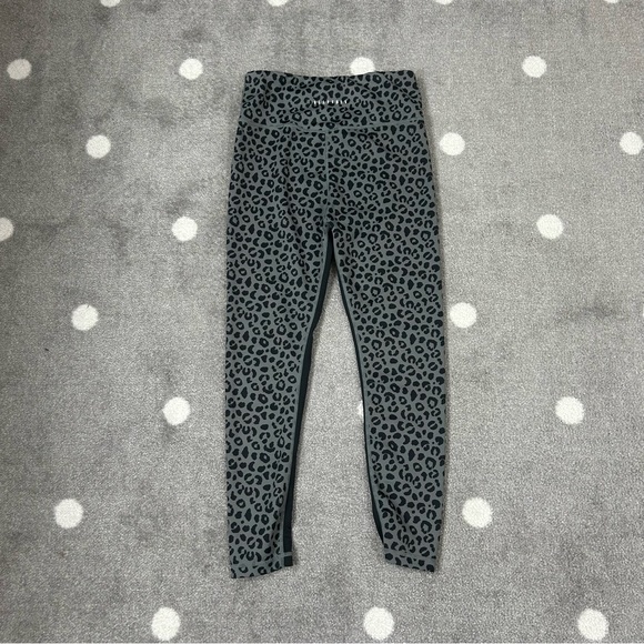 All Fenix 2 piece leopard print gym outfit - Picture 11 of 16